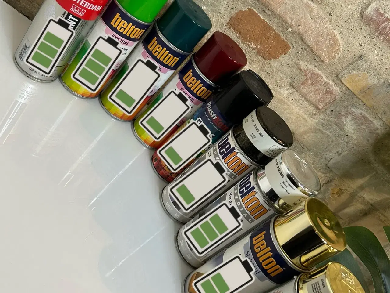 Billede 2 - Spraymaling rester