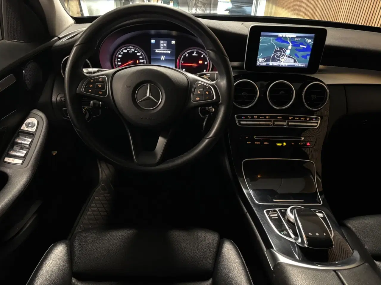 Billede 9 - Mercedes C200 d 2,2 AMG Line stc. aut.