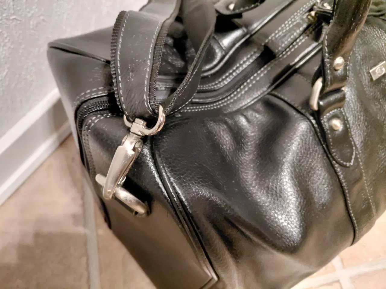 Billede 2 - Lækker weekend taske i skind/læder Bon Gout