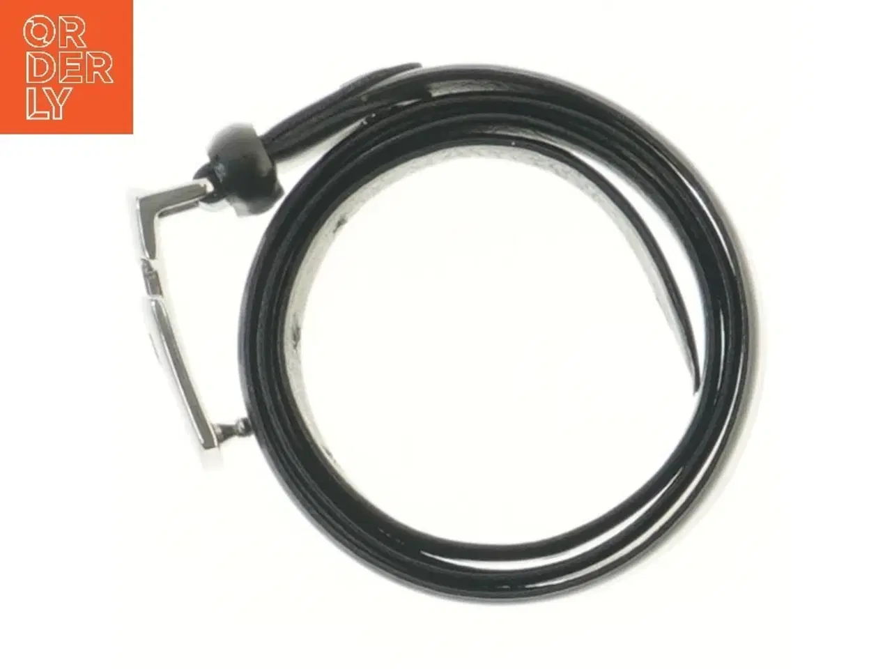 Billede 2 - Sort læder bælte med sølvspænde (str. 102 cm)