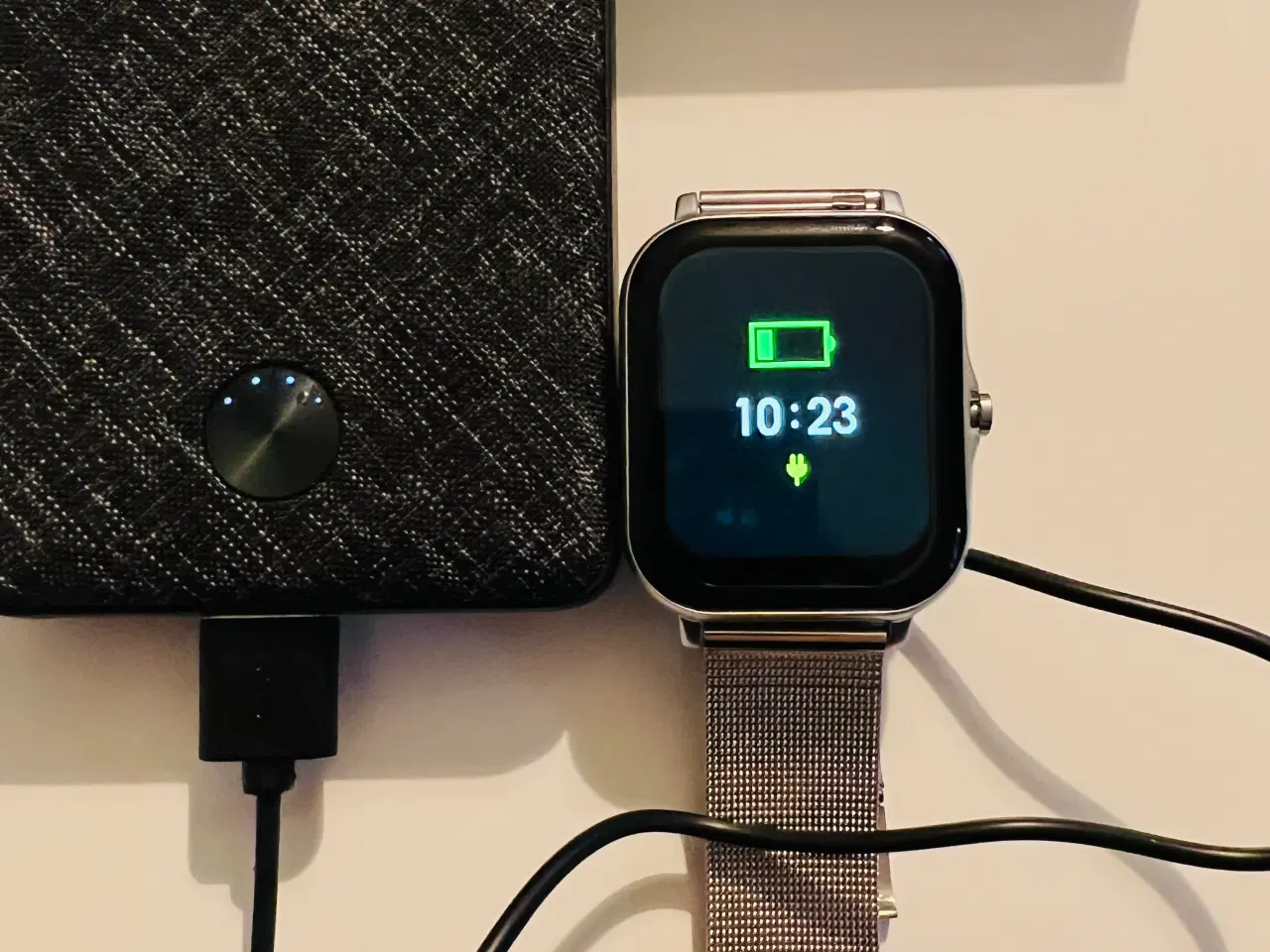 Billede 5 - Smartwatch med 2 remme og oplader