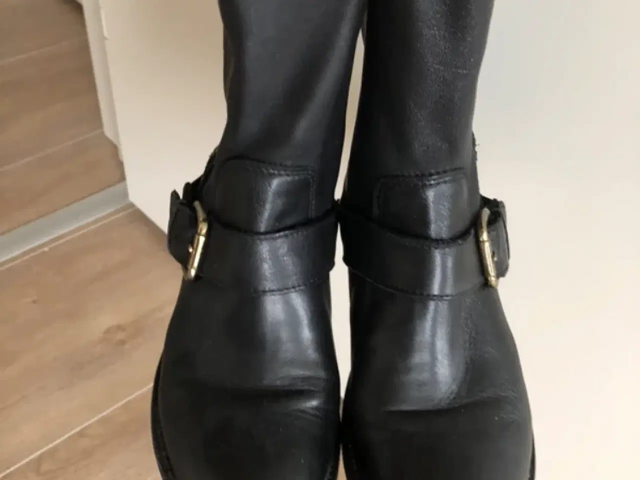 Billede 2 - Aldo ,bløde Lækrer skind støvler 