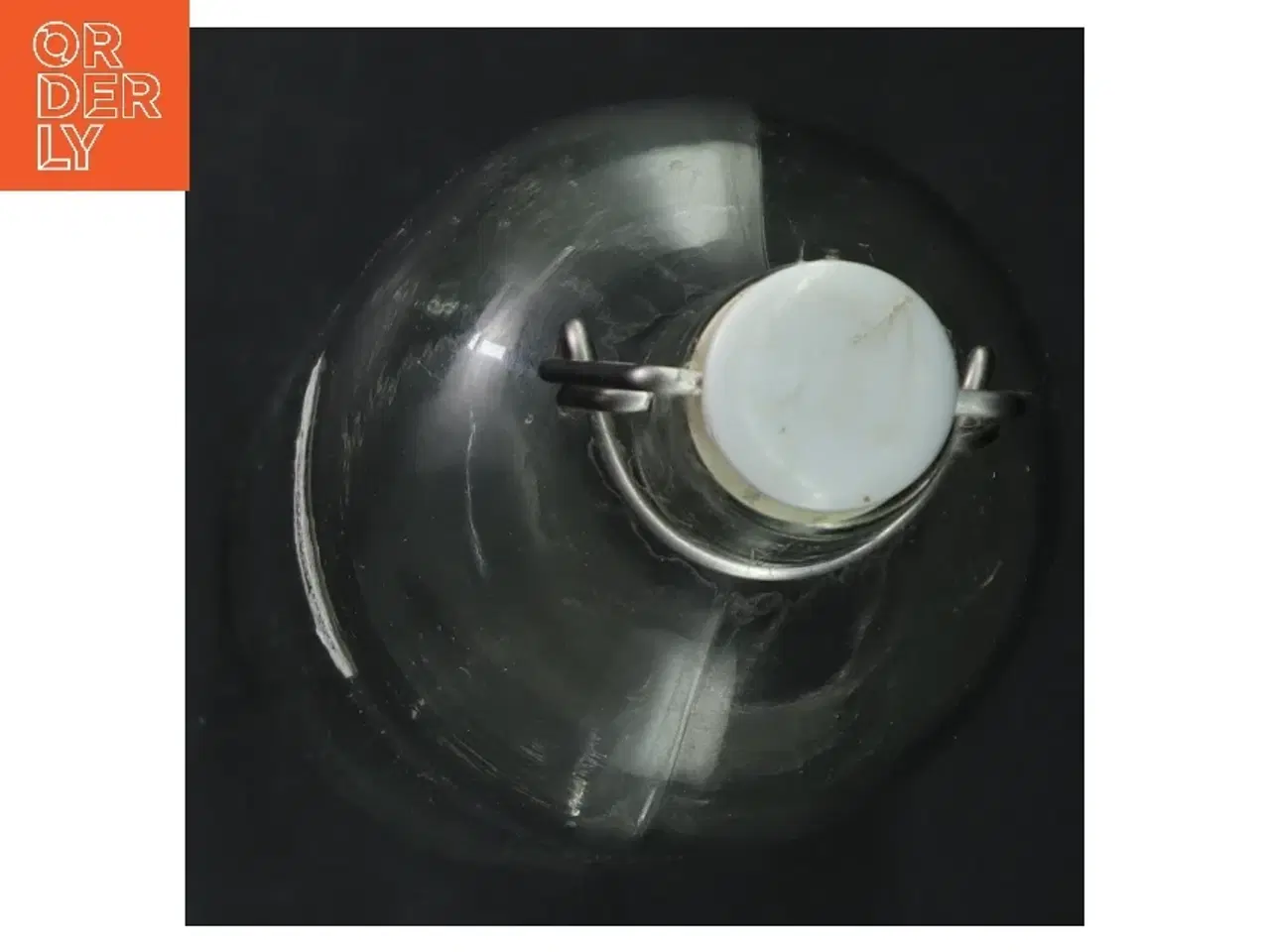 Billede 3 - Genbrugsglasflaske med svingtop fra IKEA (str. H. 29 cm. ø 9 cm)