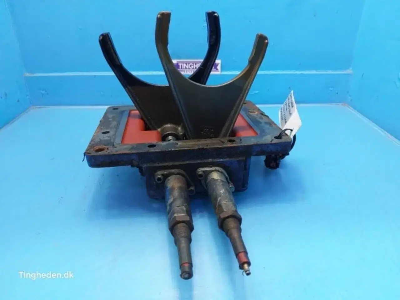 Billede 3 - New Holland 6640 Dæksel F2NN7211AA