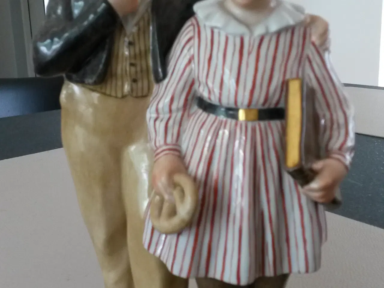 Billede 1 - royal copenhagen figur af rejsen til amerika