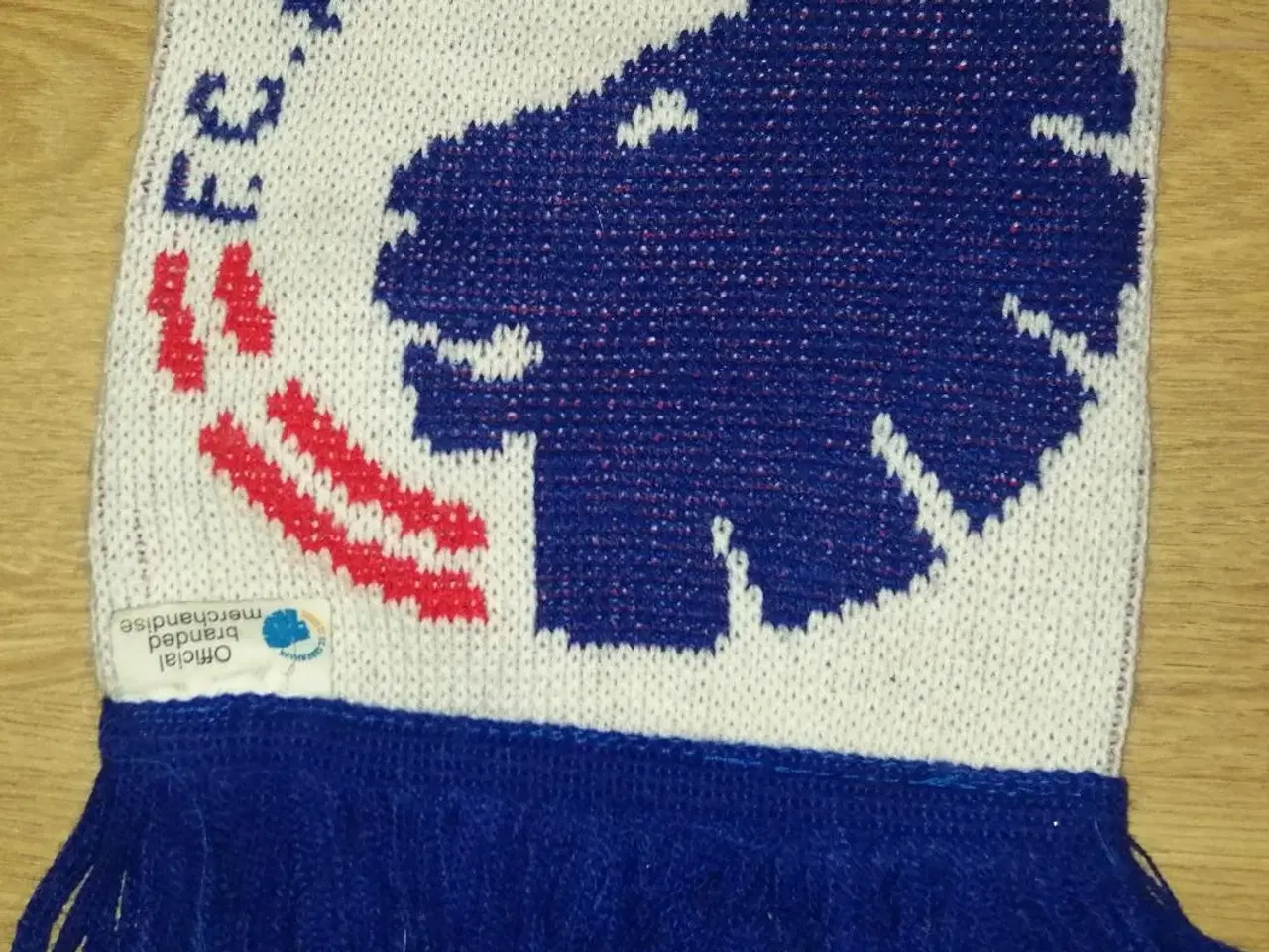 Billede 1 - F.C KØBENHAVN "VINGAARD" HALSTØRKLÆDE, SAMLEOBJEKT