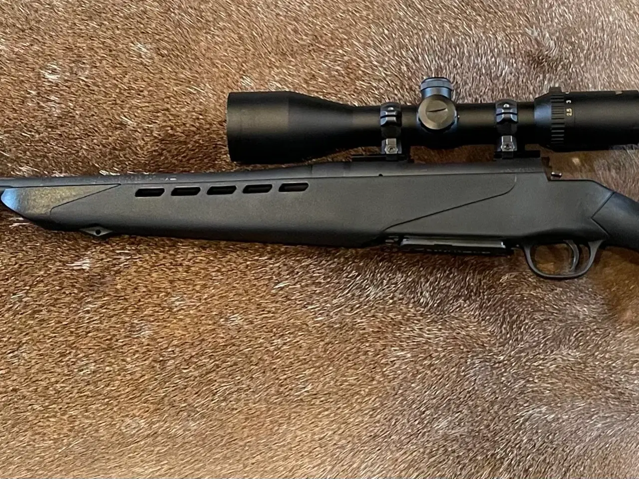 Billede 2 - Mossberg 4x4 Bolt Action Jagtriffel