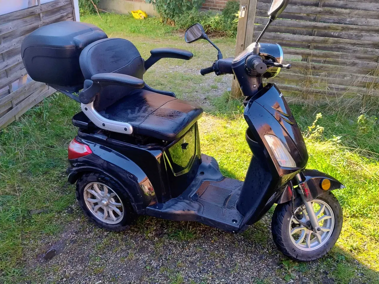 Billede 4 - VGA Tres 30 knallert 