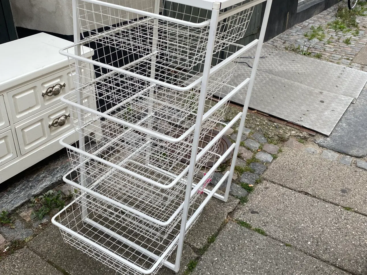 Billede 5 - Fin trådkurv reol
