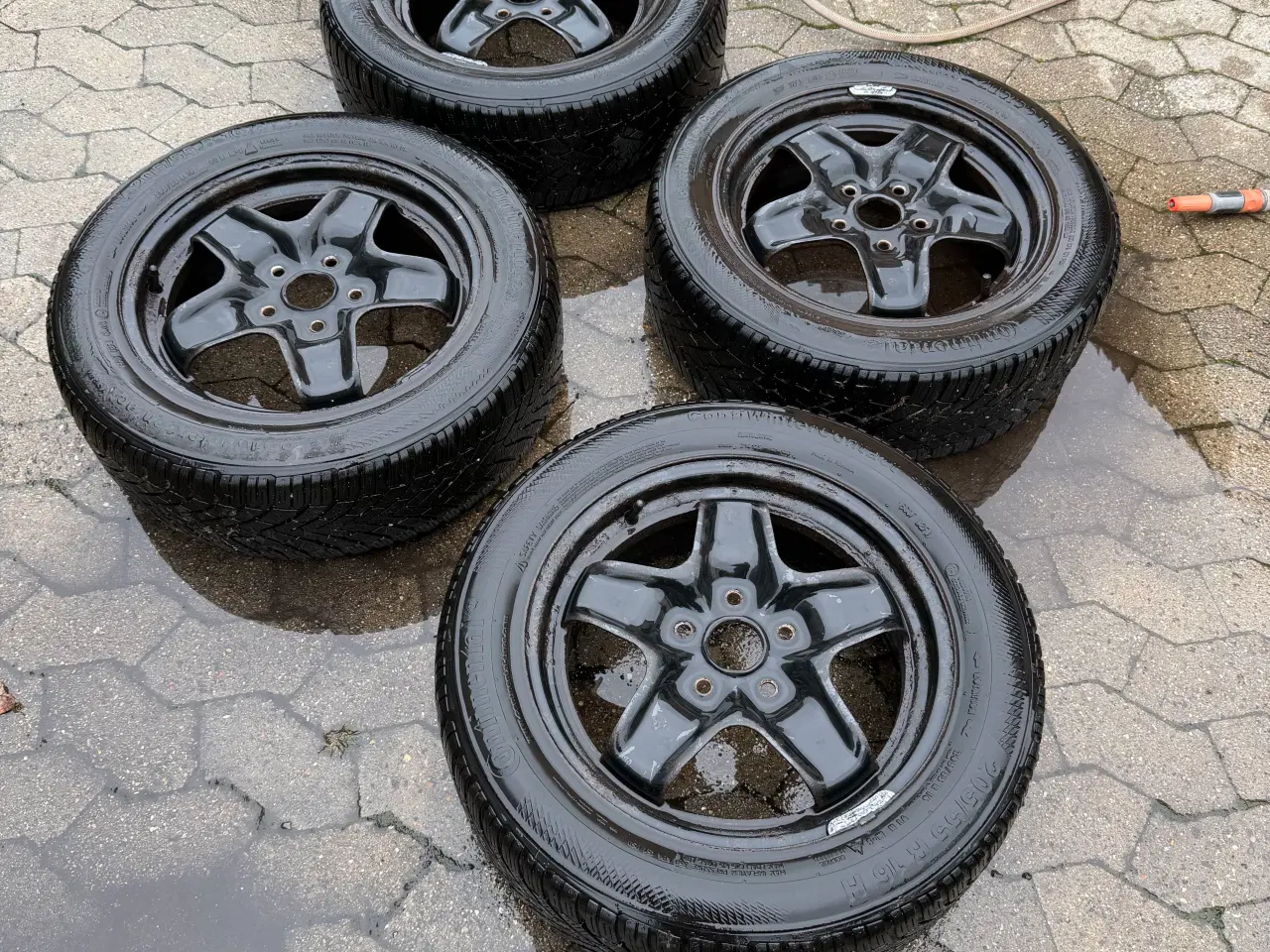 Billede 2 - 205/55/16 stålfælge vinterdæk med originale Vw hju