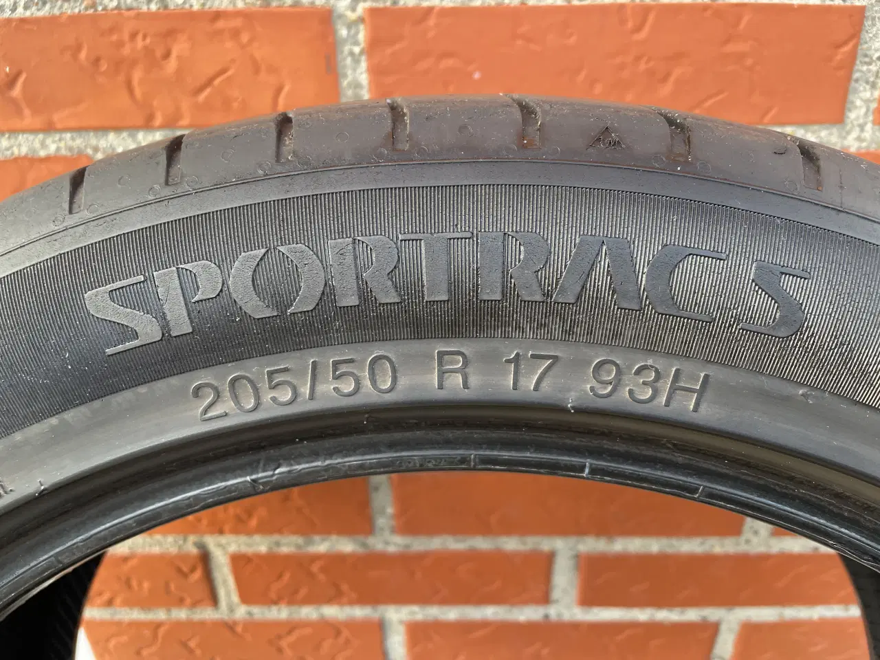 Billede 1 - 2 stk Sommerdæk 205/50 17 93H