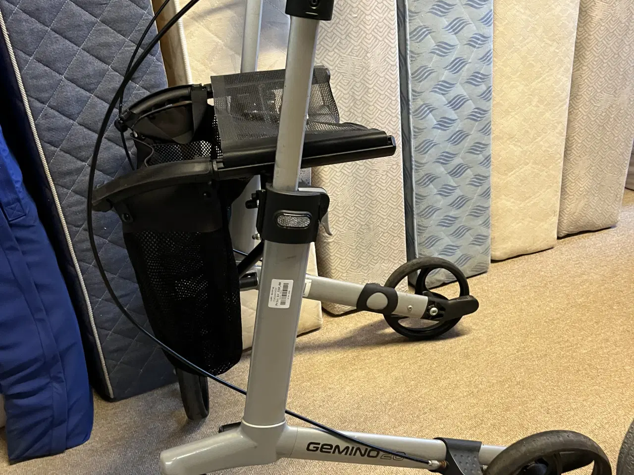 Billede 2 - Rollator letvægts mrk. Gemino