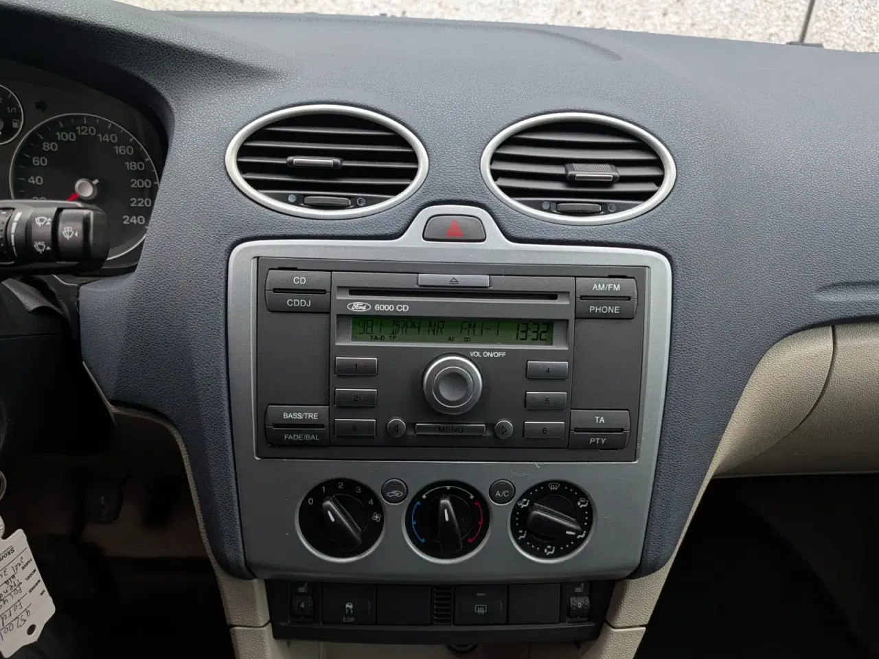 Billede 13 - Ford Focus 2,0 145 Ghia stc.