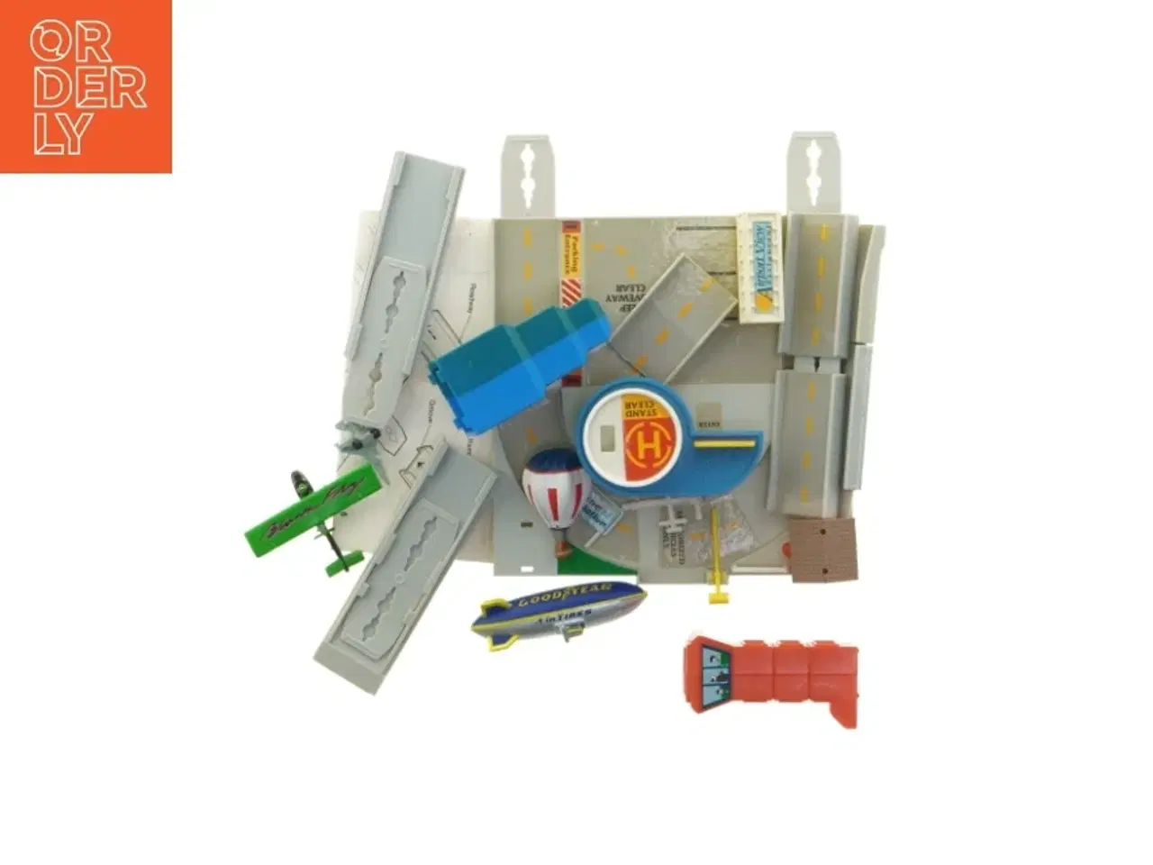 Billede 2 - Micro Machines Lufthavns Legetøjssæt fra Galoob