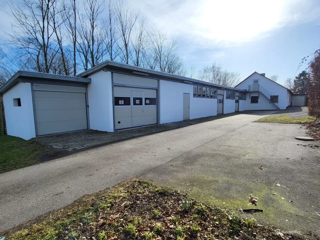 Billede 1 - Attraktiv blandet Bolig-/Erhvervsejendom centralt i Stenløse