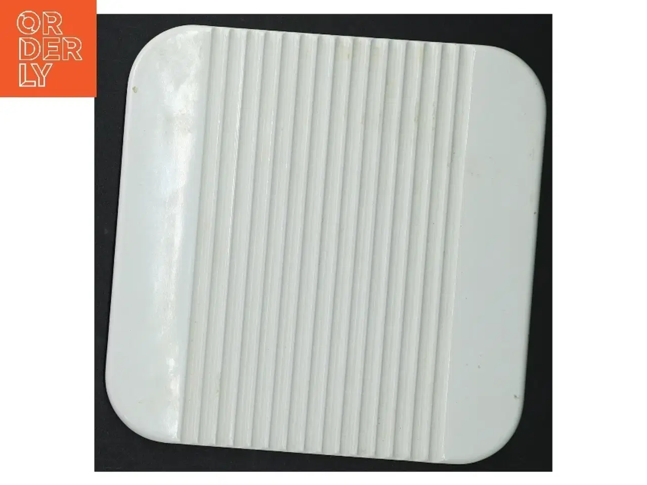 Billede 4 - Porcelænsfade (str. 18 x 18 cm)