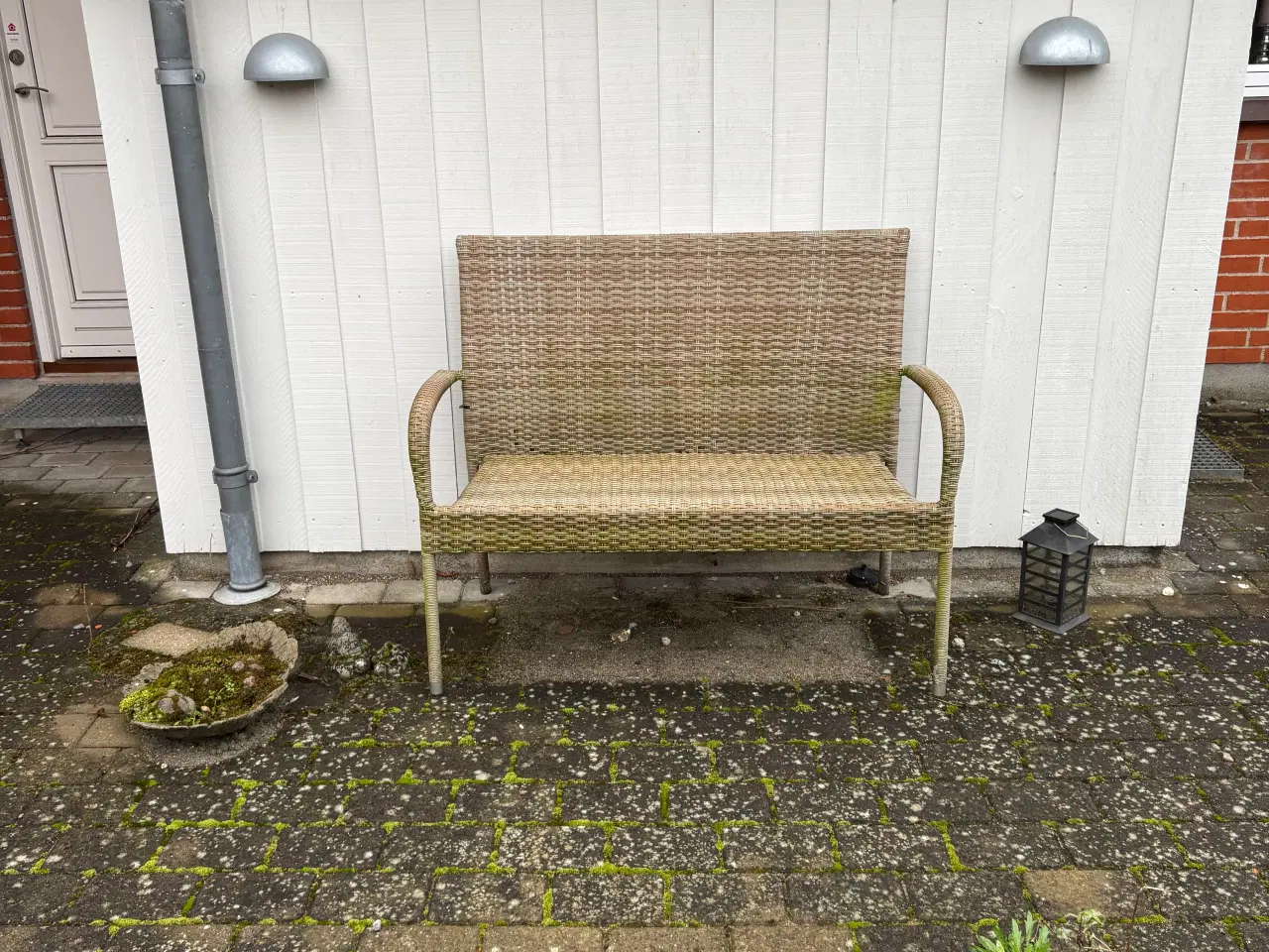 Billede 1 - Fin havebænk i flet