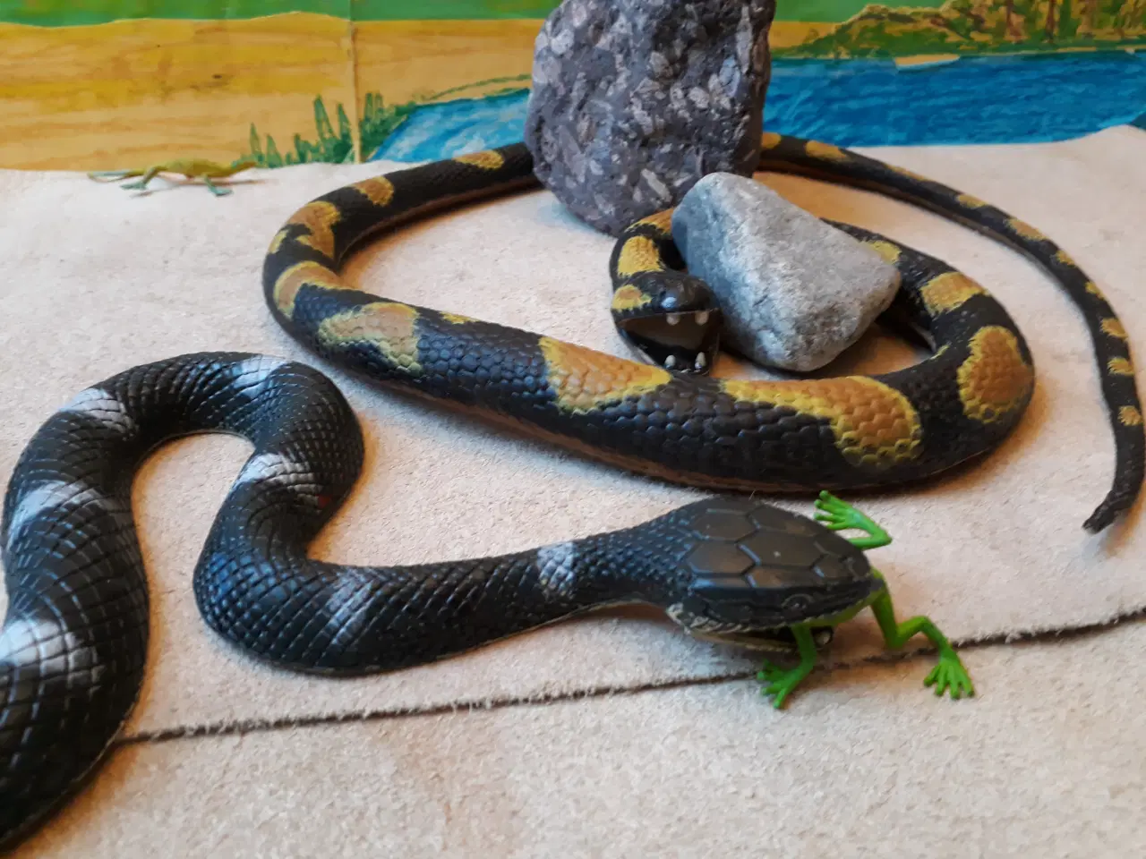 Billede 6 - 2 Slanger med krybdyr