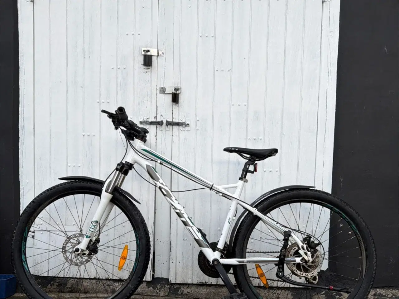 Billede 2 - Mountainbike i hvid