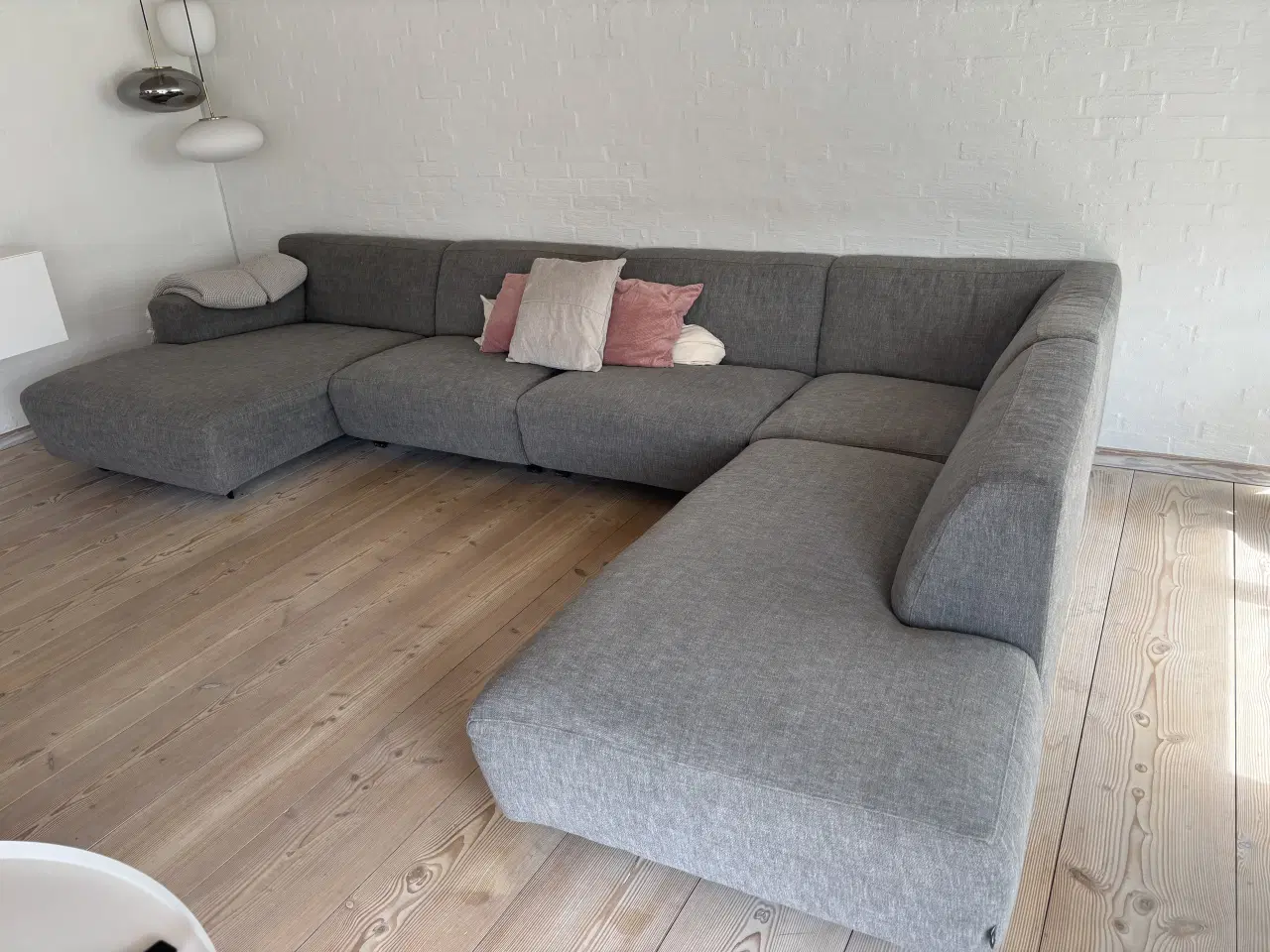 Billede 2 - Stor sofa med chaiselong 