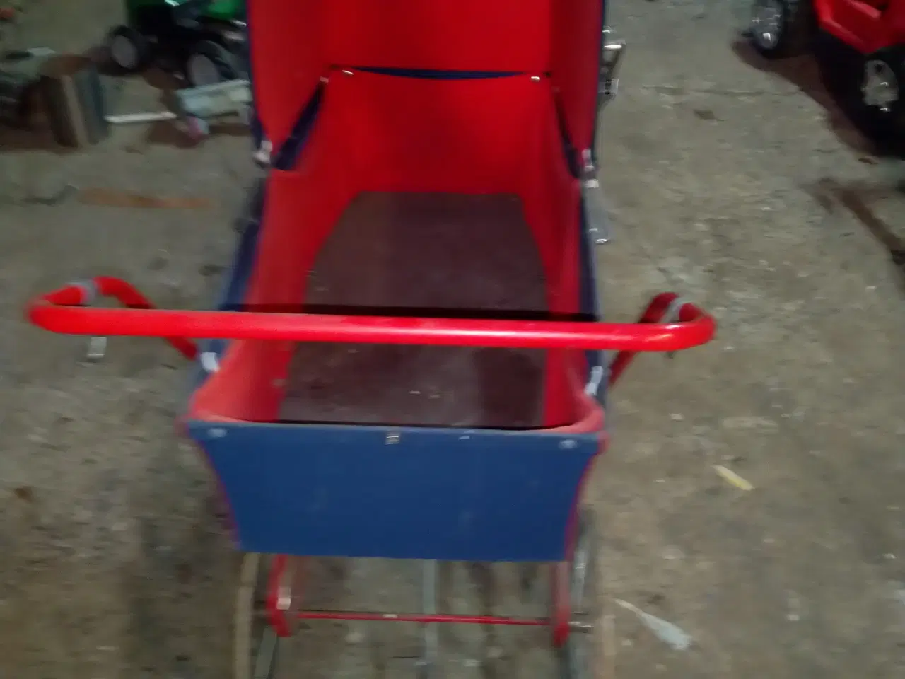 Billede 3 - Gammel Brio barnevogn sælges