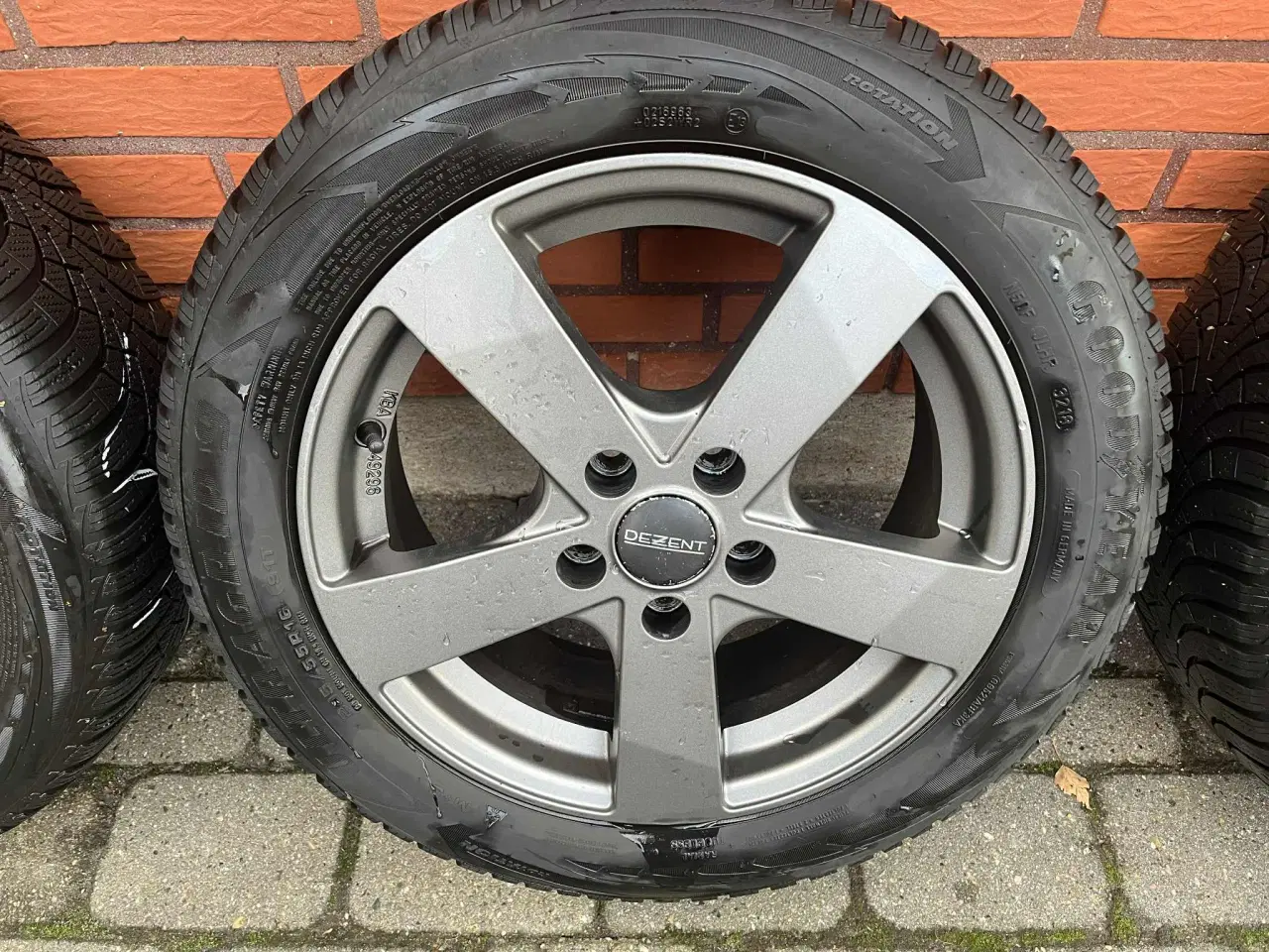 Billede 7 - Vinterdæk til Volvo V40