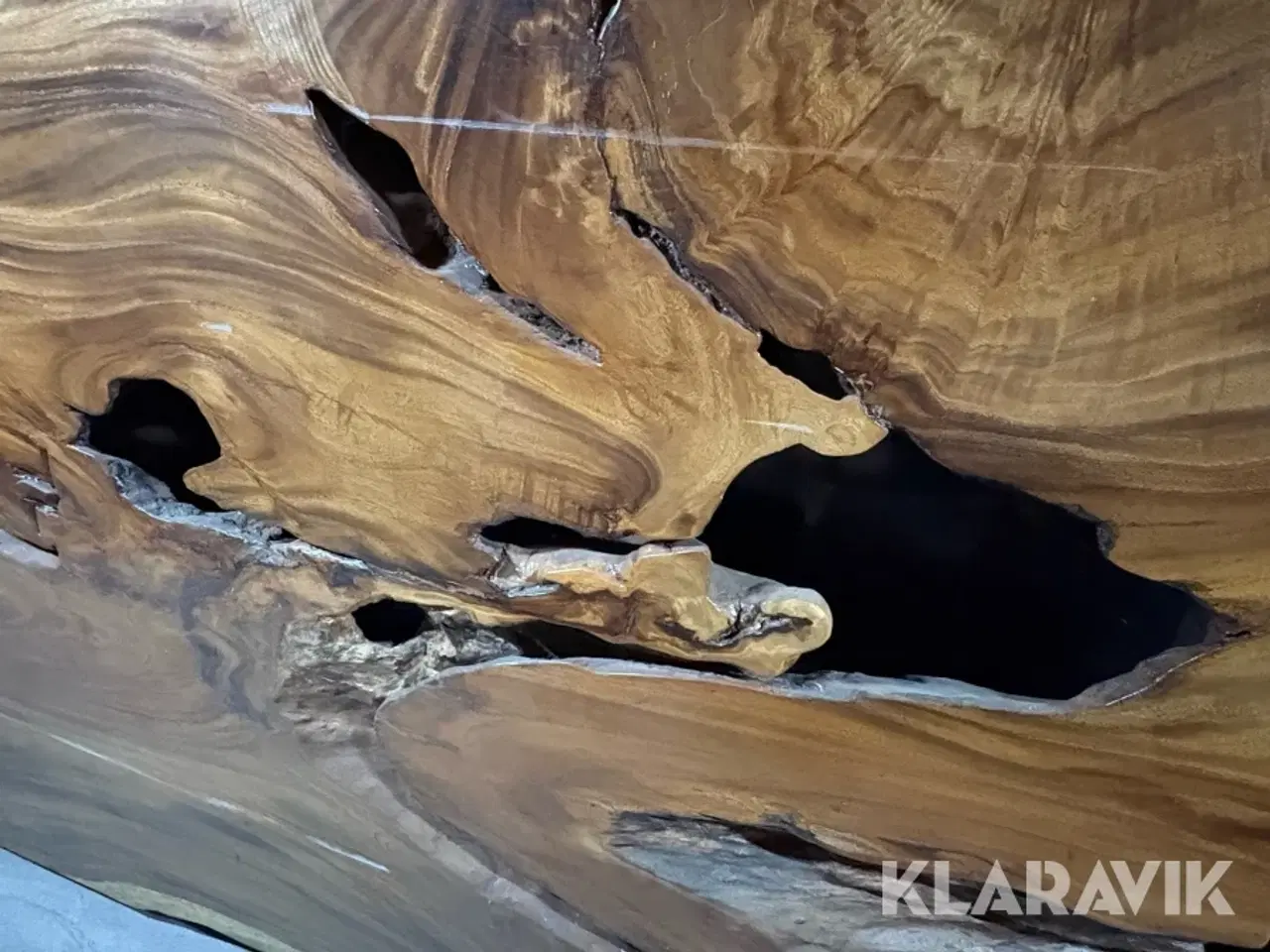 Billede 8 - Planke bordplade Akacie Lakeret 1 hel planke