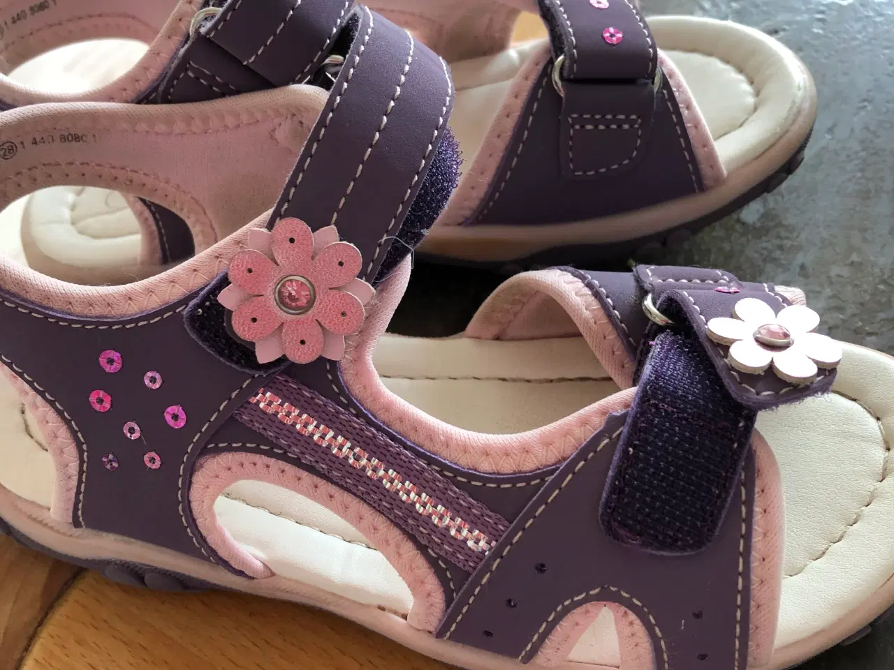 Billede 1 - Sandaler str 28 cupcake