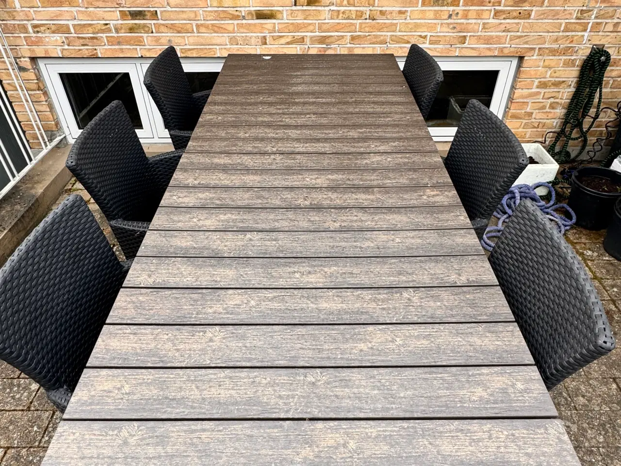 Billede 1 - Dejligt stort have ord