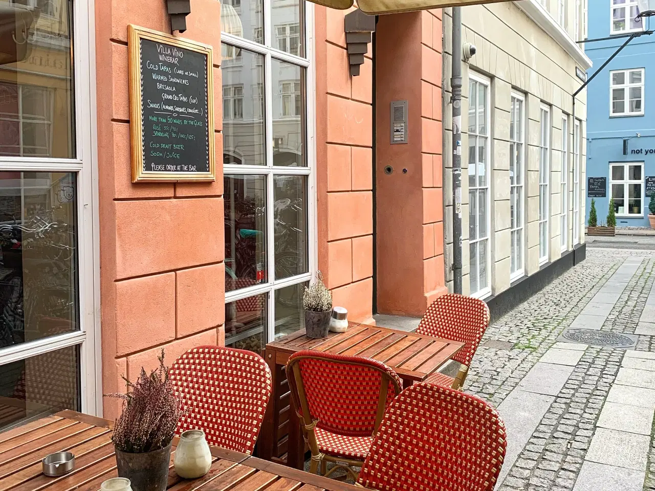 Billede 4 - Hjørnelokale på solsiden. med udsigt til rådhustårnet. velegnet til restaurant eller café