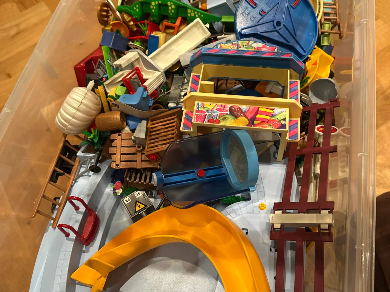 Billede 4 - STORT PARTI PLAYMOBIL