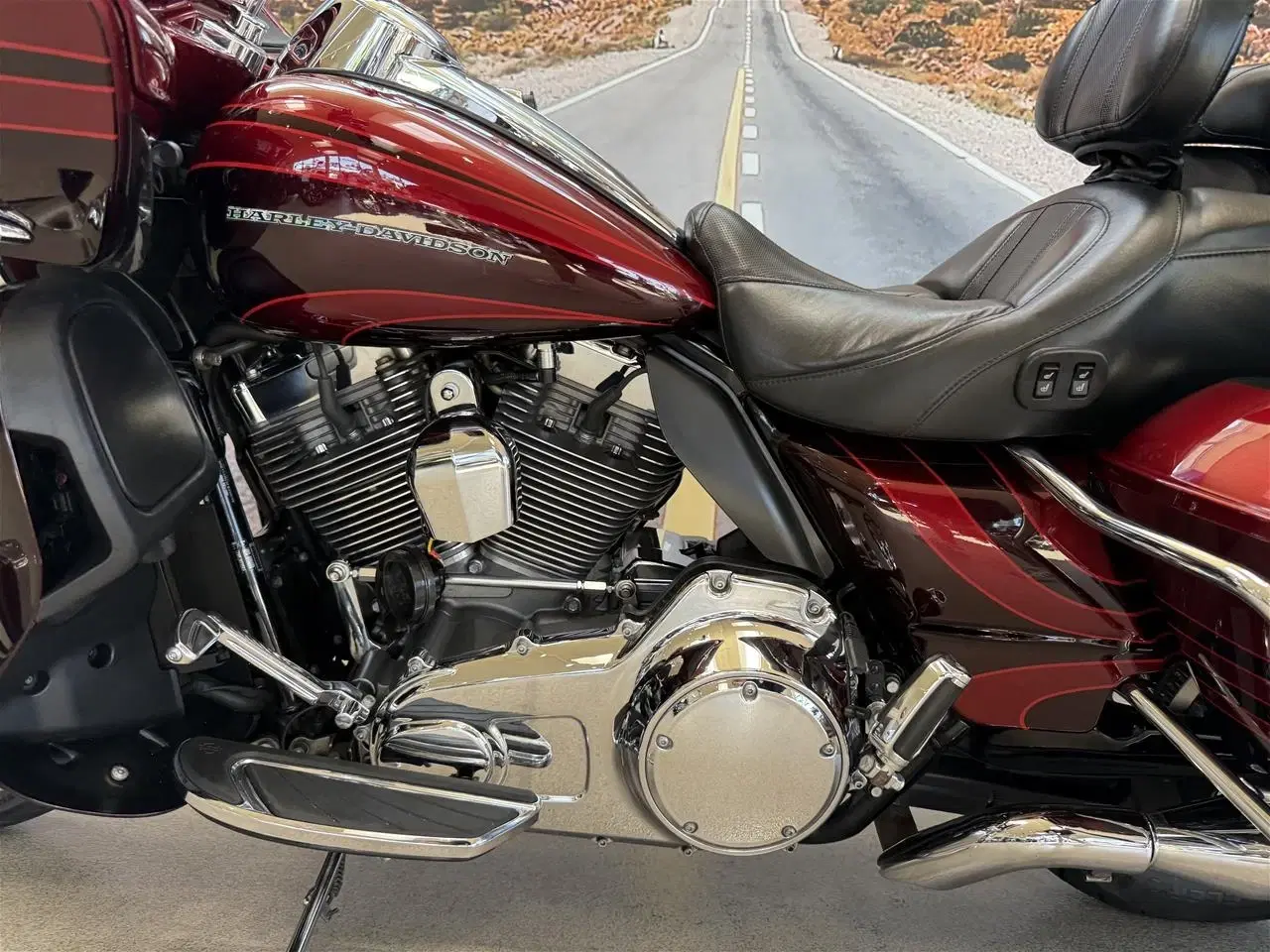 Billede 17 - Harley-Davidson FLTRUSE Road Glide Ultra CVO 110"
