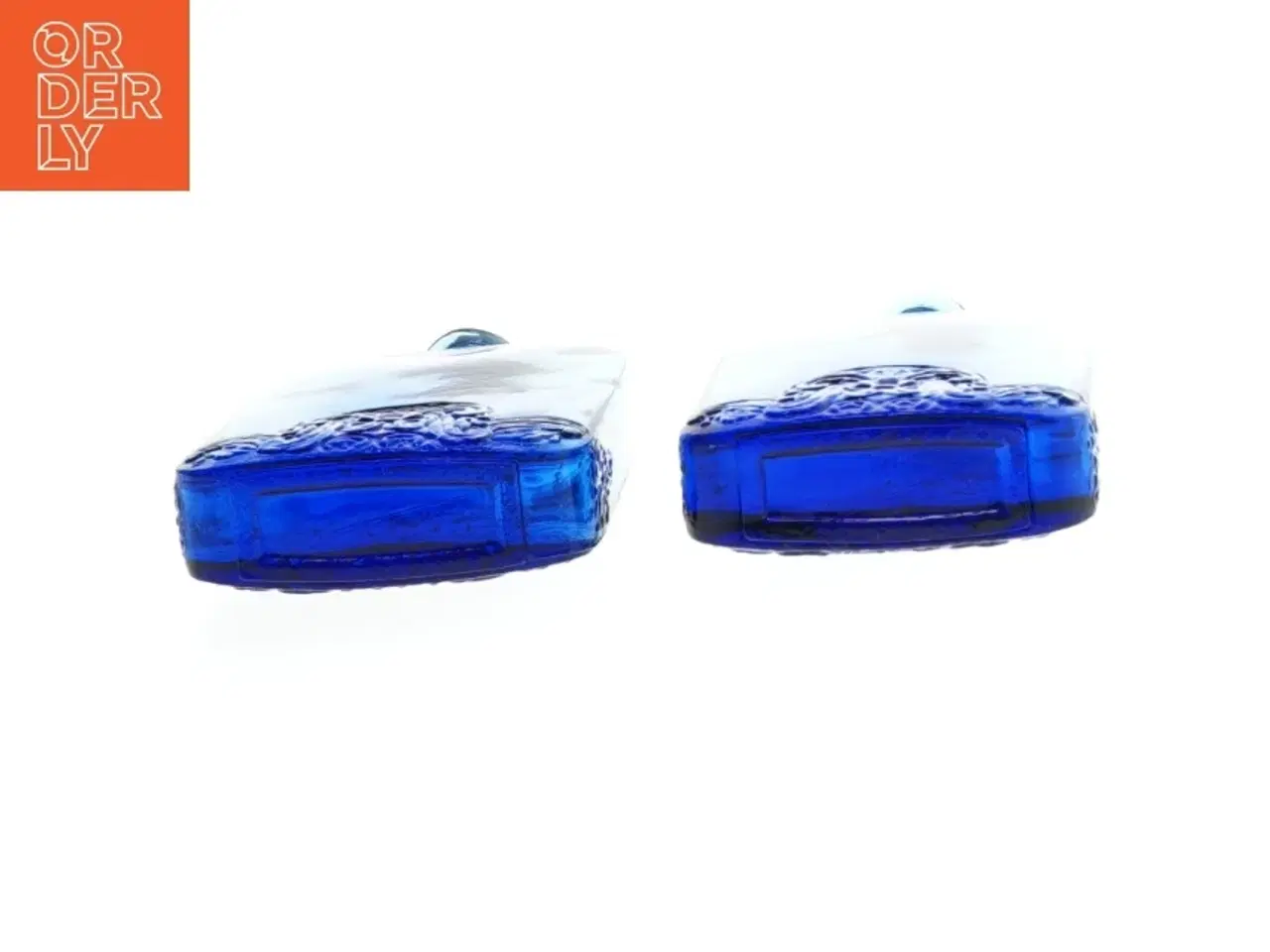 Billede 3 - 2 stk Håndlavede glasflasker med prop (str. H. 14 cm. b. 8,5 cm)