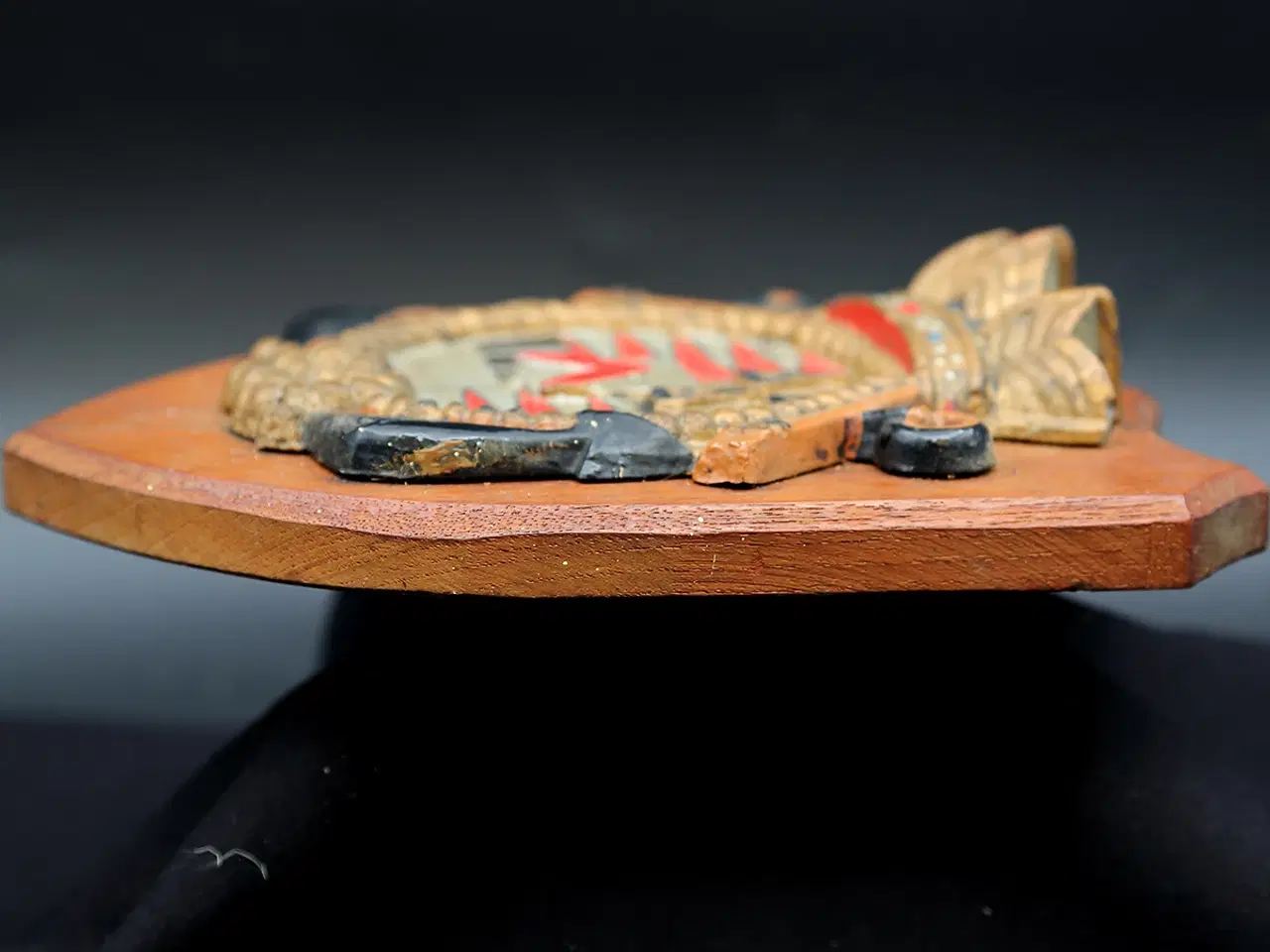 Billede 3 - Våbenskjold – Fre. Herluf Trolle – “Isaac Sweers"