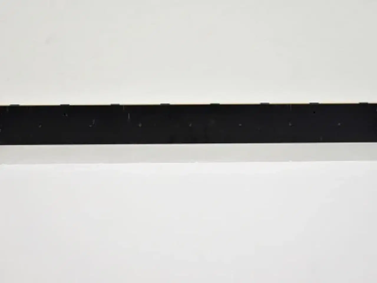 Billede 3 - Knax knagerække i bøg med 8 sorte knage