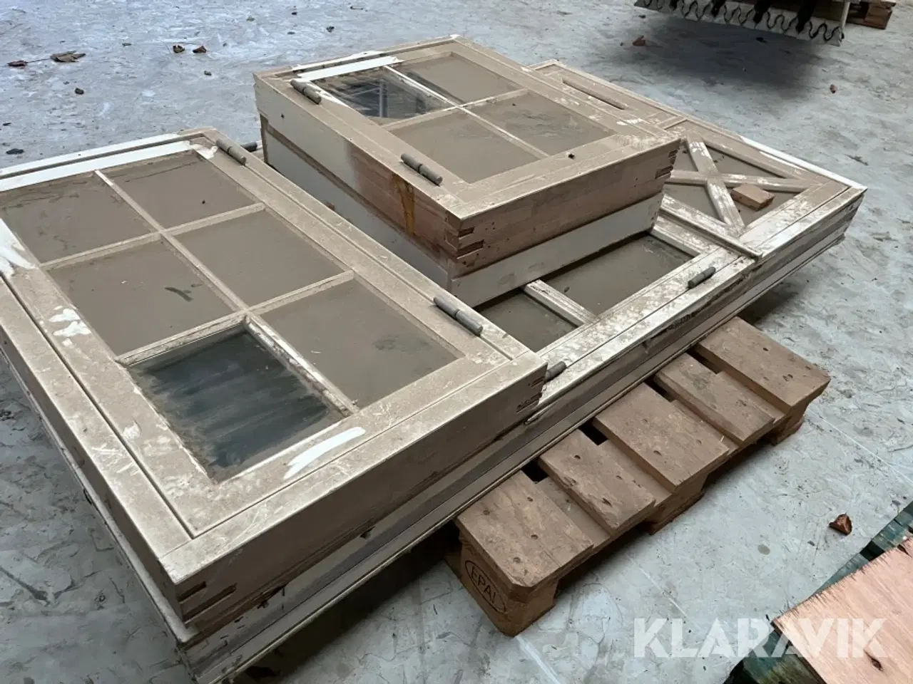 Billede 11 - Vinduer og yderdør med karm