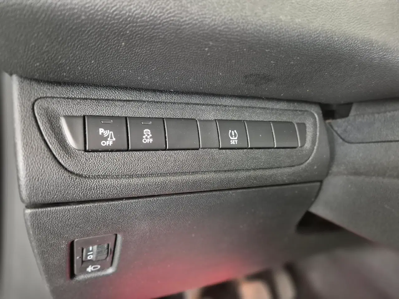 Billede 12 - Peugeot 208 1,2 VTi Allure 82HK 5d