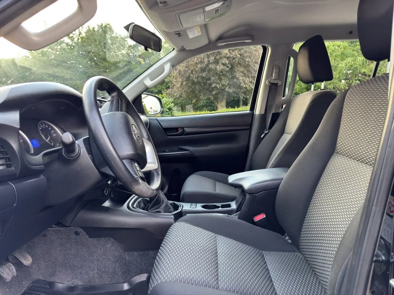 Billede 9 - Toyota HiLux 2,4 D-4D 150 T2 Db.Kab 4x4