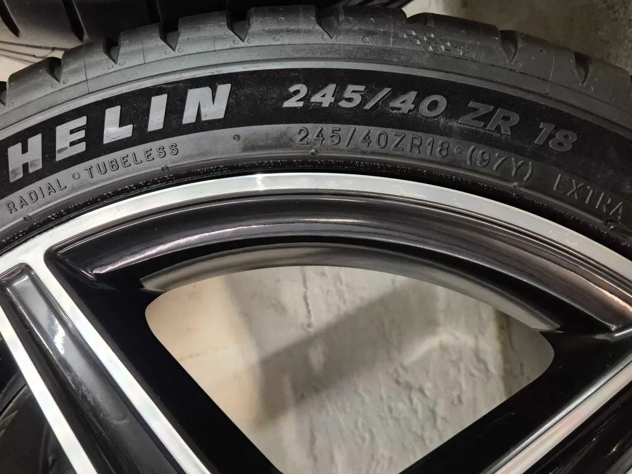 Billede 6 - 5x112 MERCEDES "AMG" ORIGINAL ALUFÆLGE MED SOMMERD