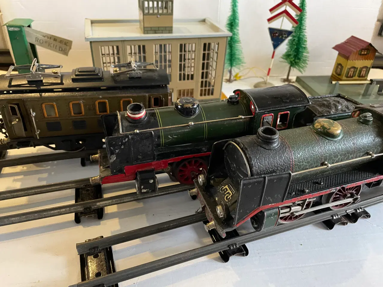 Billede 6 - Gl. modeljernbane i blik, spor 0
