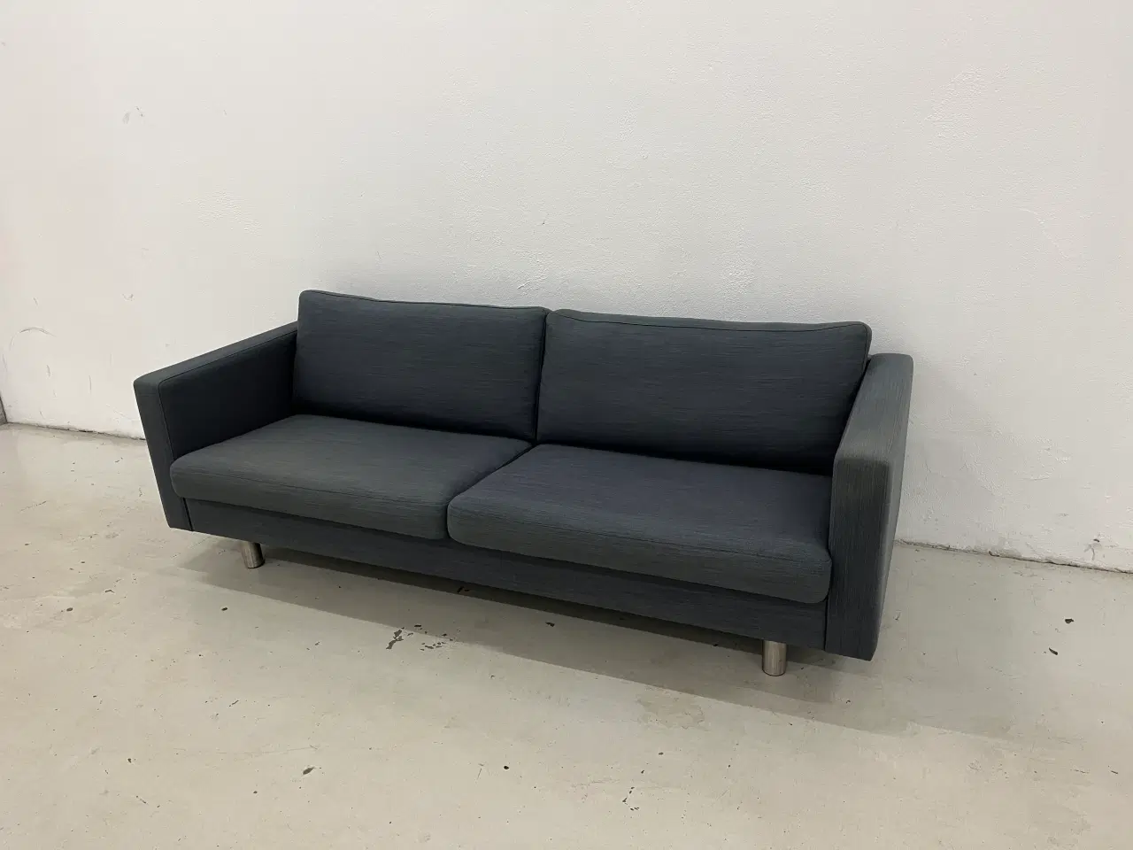 Billede 3 - Mogens Hansen MH321 3 Pers.Sofa i blå/sort stof.