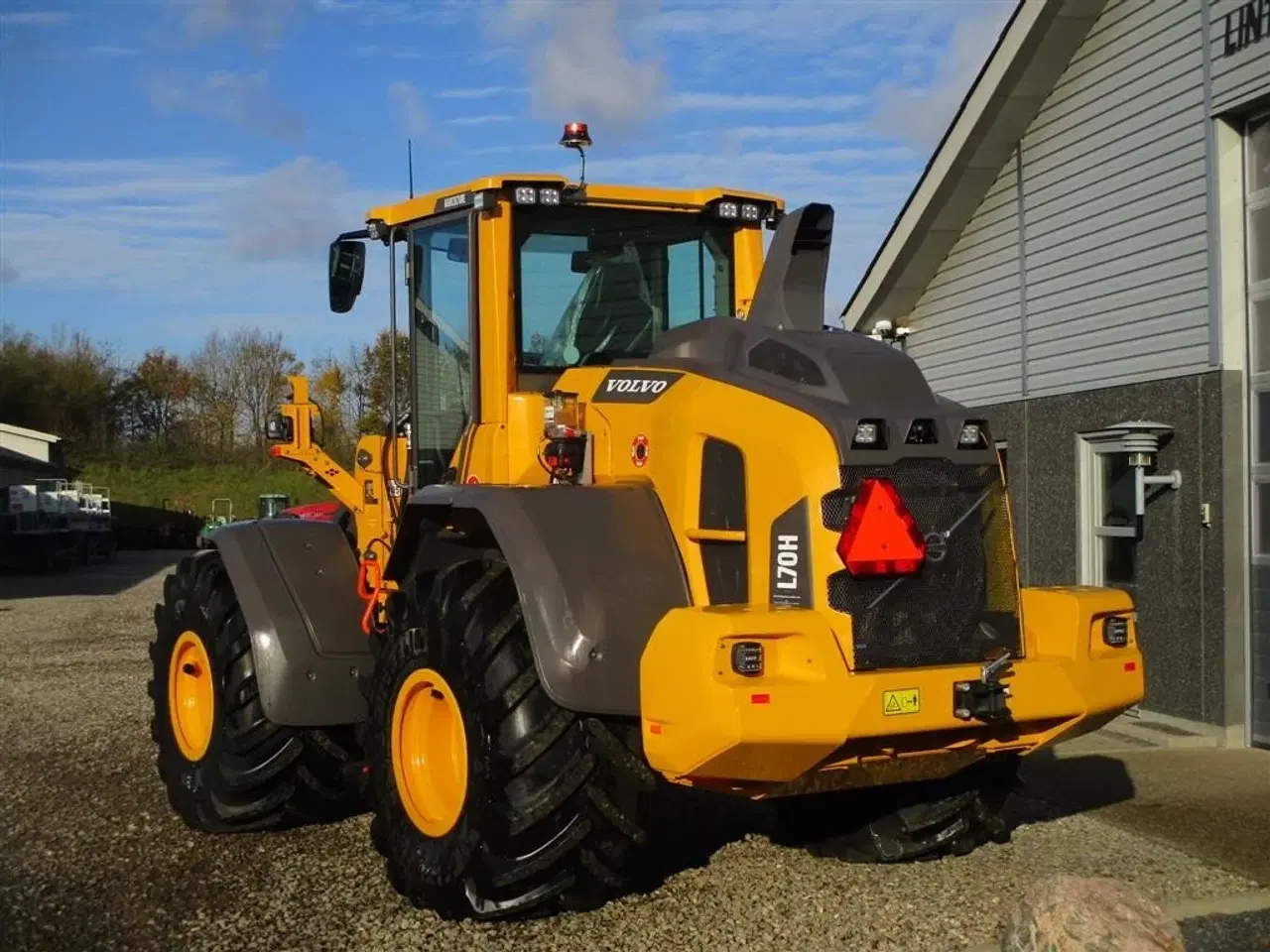 Billede 20 - Volvo L 70 H H2, BEMÆRK MED GARANTI FRA VOLVO FREM TIL DEN 18.6.2026. AGRICULTURE DK-maskine, Co-Pilot & med 750mm Michelin MEGA X BIB hjul.