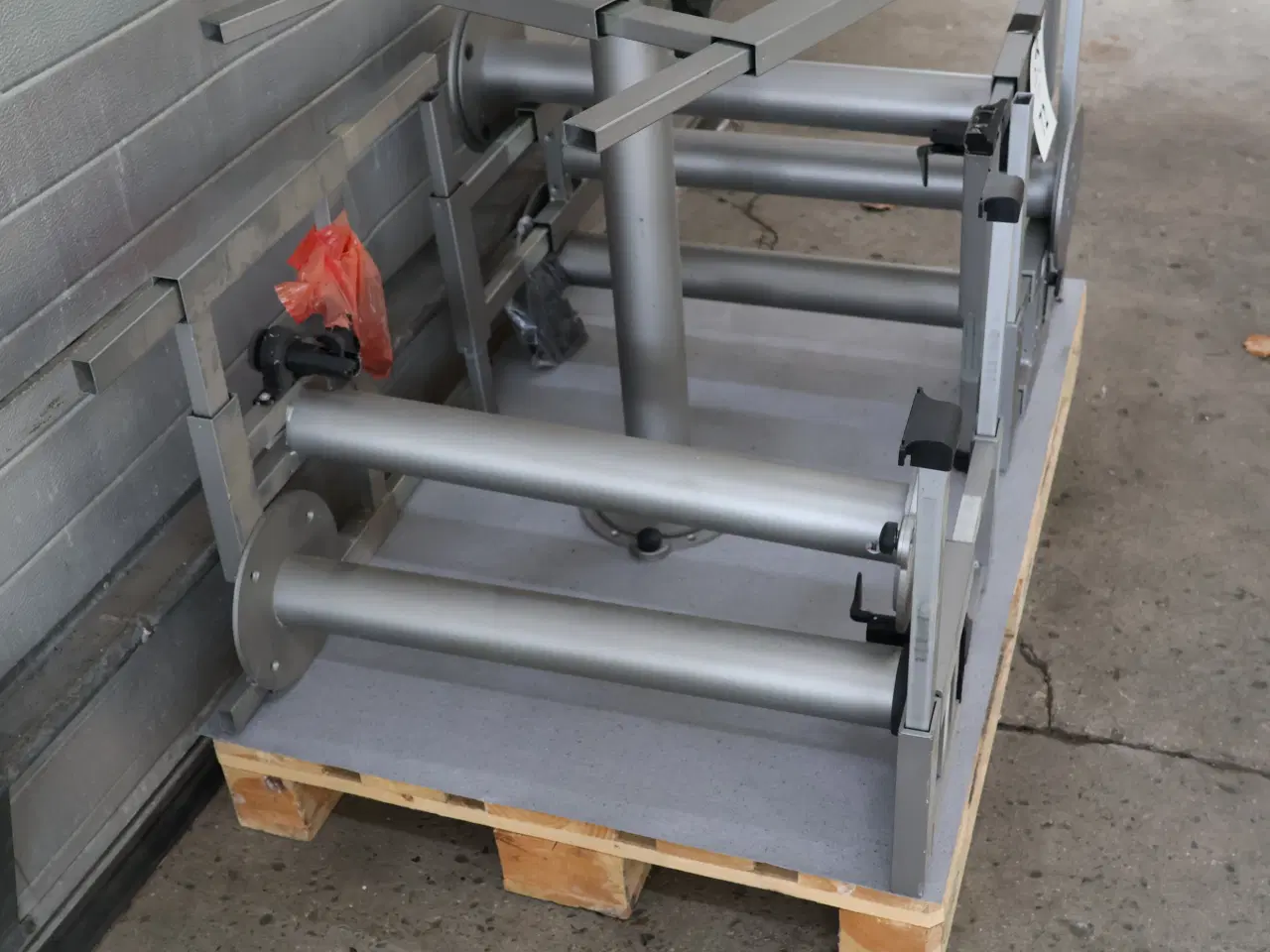 Billede 6 - 6 Stk Bordstel til campingvogn eller autocamper