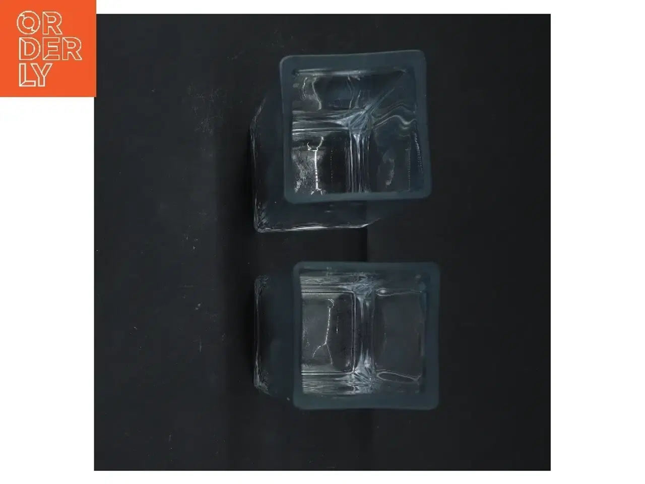 Billede 2 - Sæt af firkantede glasvaser (str. 21x5,5x5,5 cm)