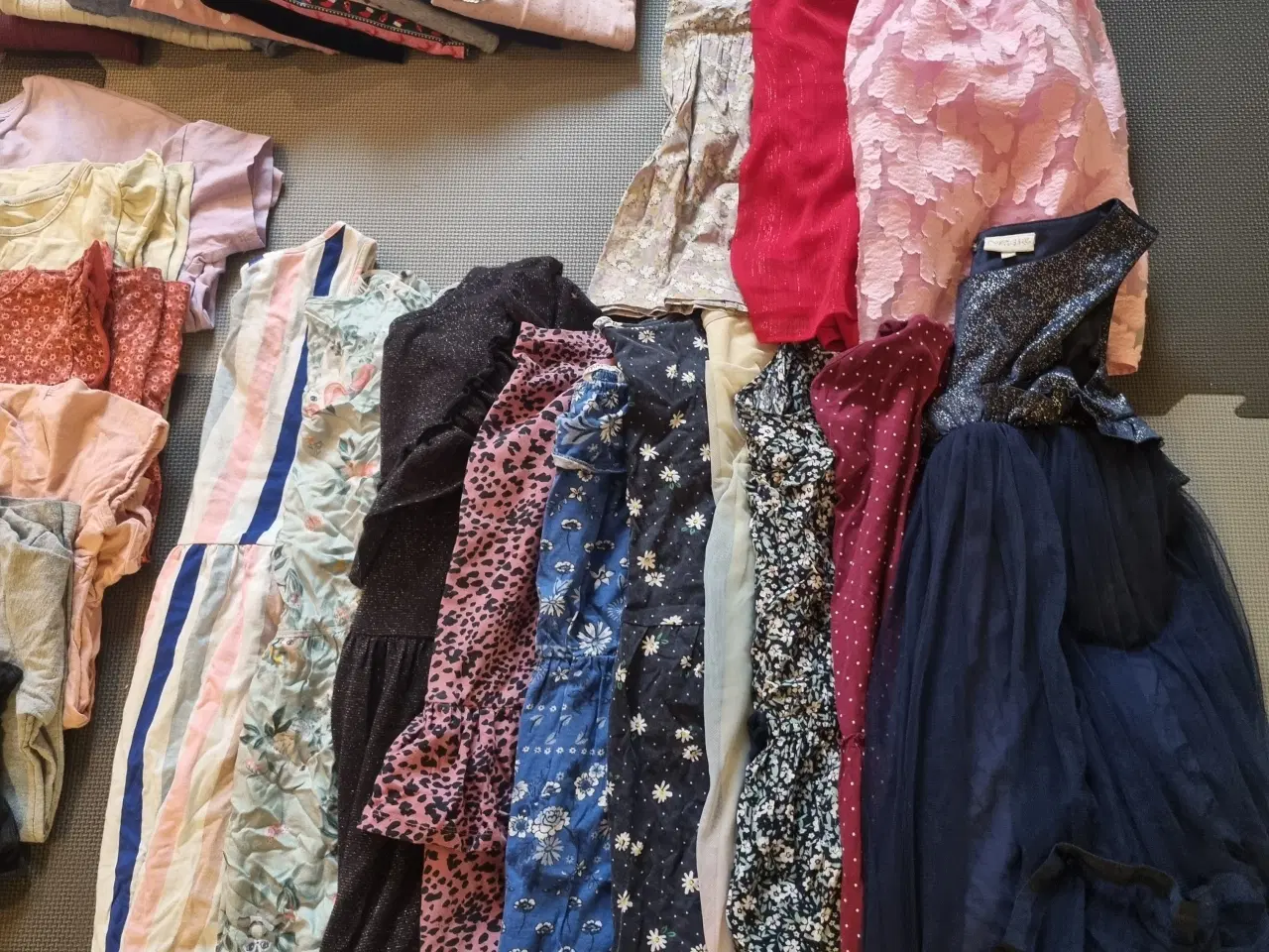 Billede 8 - Stor pige-tøjpakke i str. 134/140
