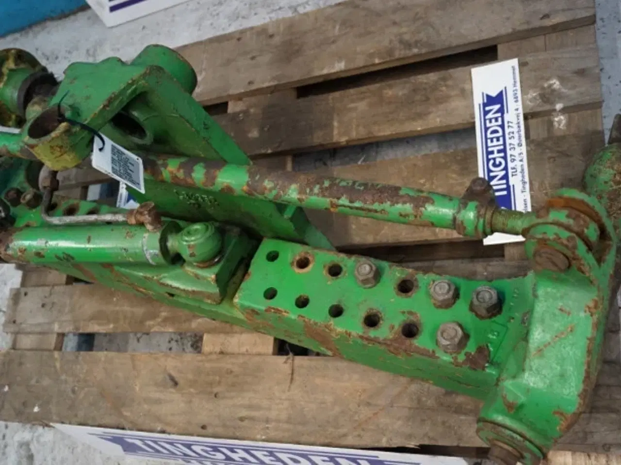 Billede 11 - John Deere 2850 Foraksel Komplet AL31297