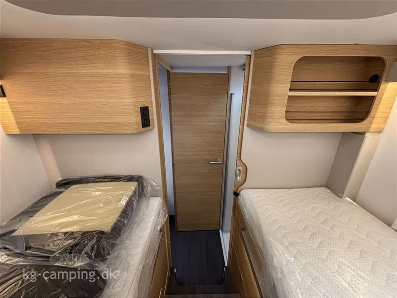 Billede 13 - 2024 - Adria Sonic Plus 700 DL   Adria Sonic 700 DL – Bestilt hjem med topudstyr!