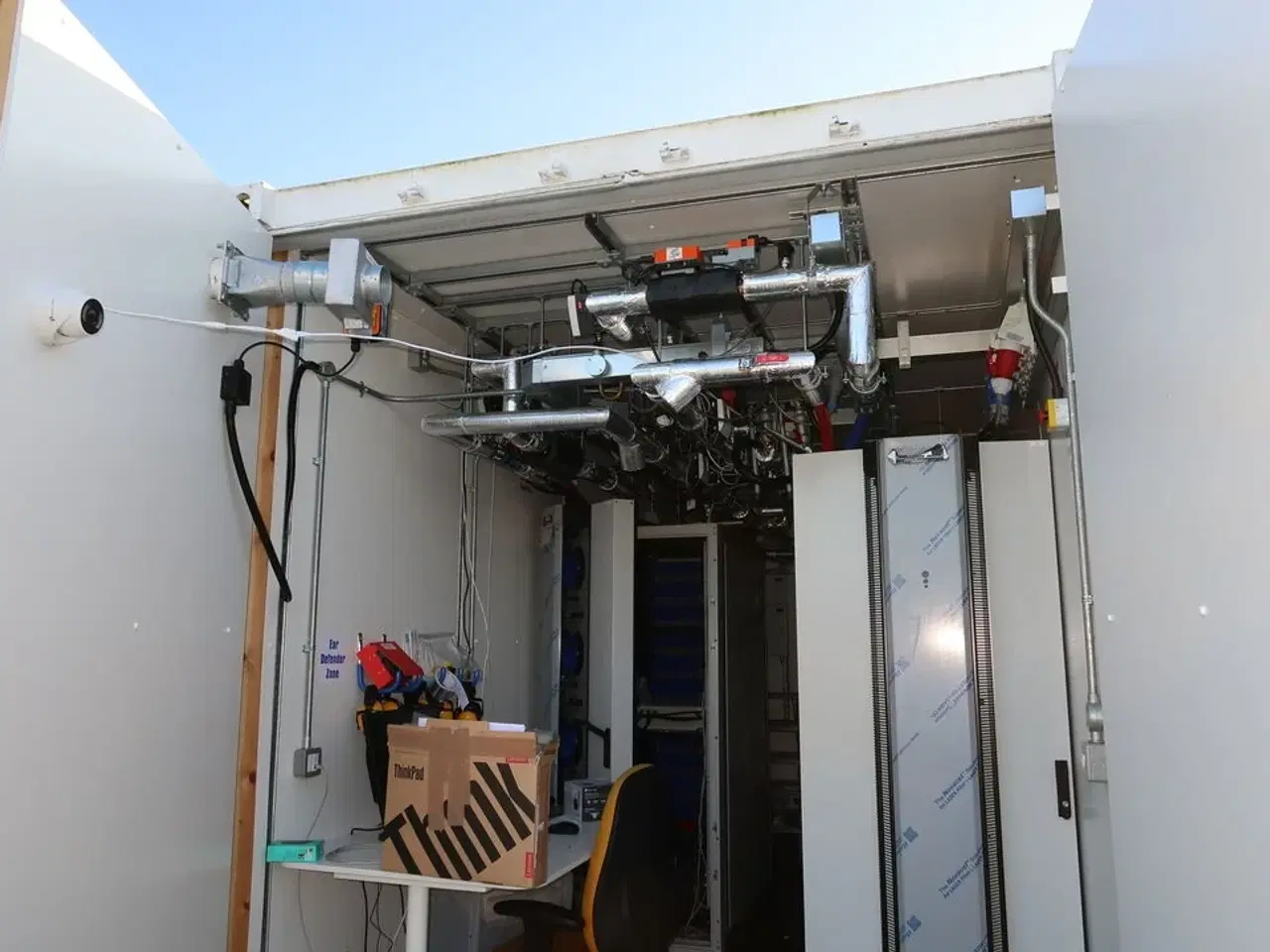 Billede 3 - 20 fods isolering container indrettet som testcenter af overskudsvarme (læs beskrivelse)