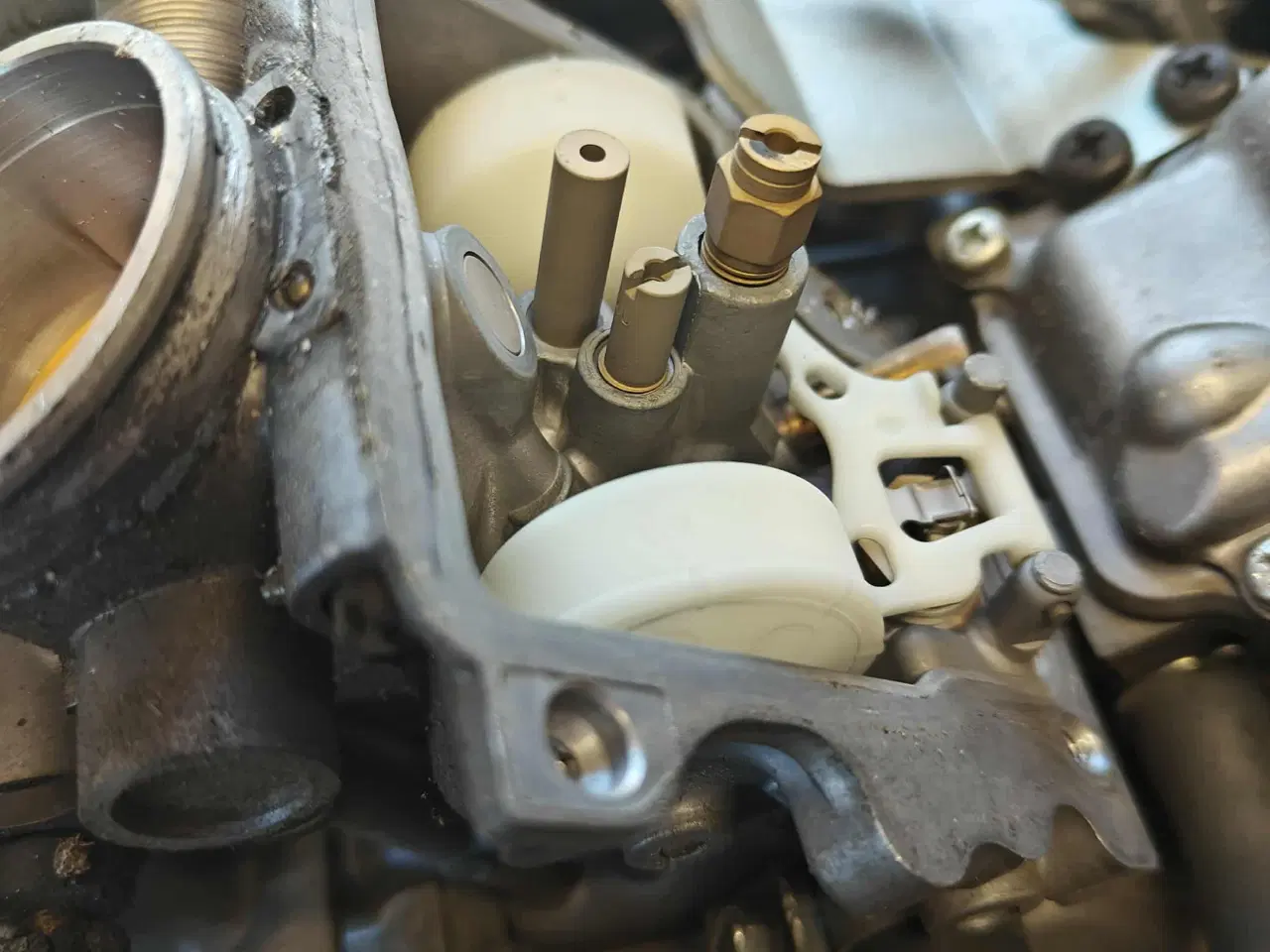 Billede 4 - Honda ST1100 karburator