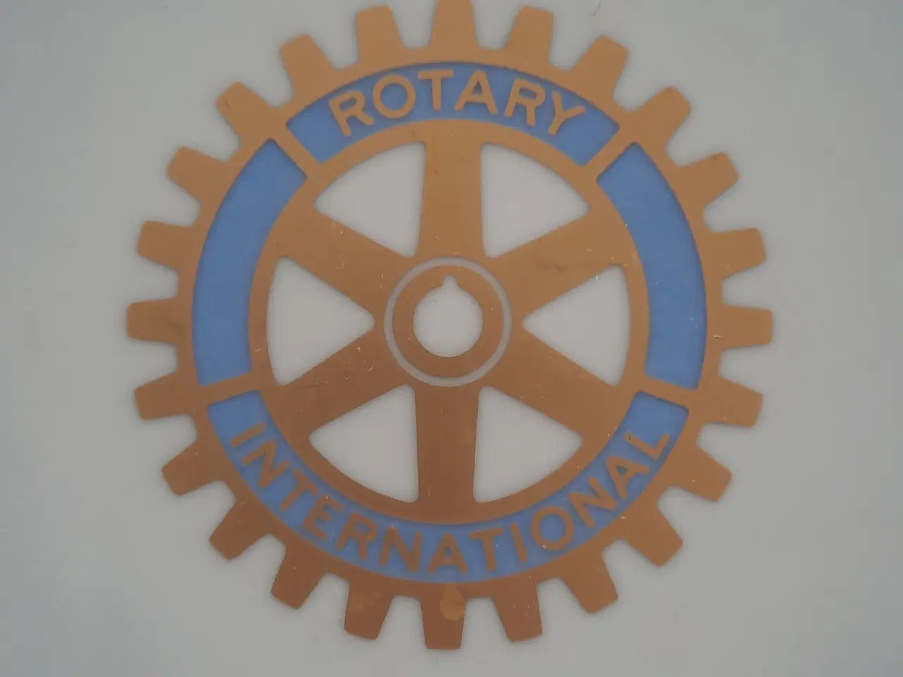 Billede 3 - Mindeplatte, Rotary international 75 år 
